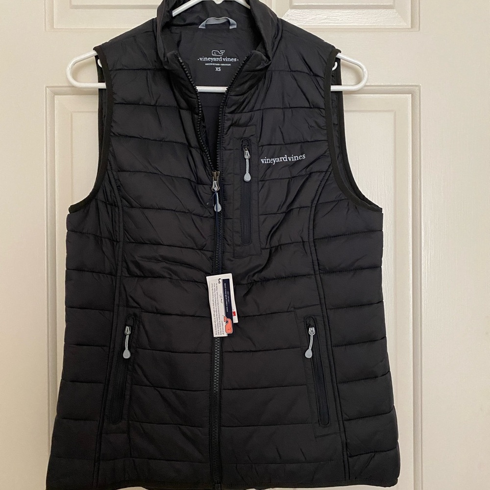 Vineyard vines, brand new vest